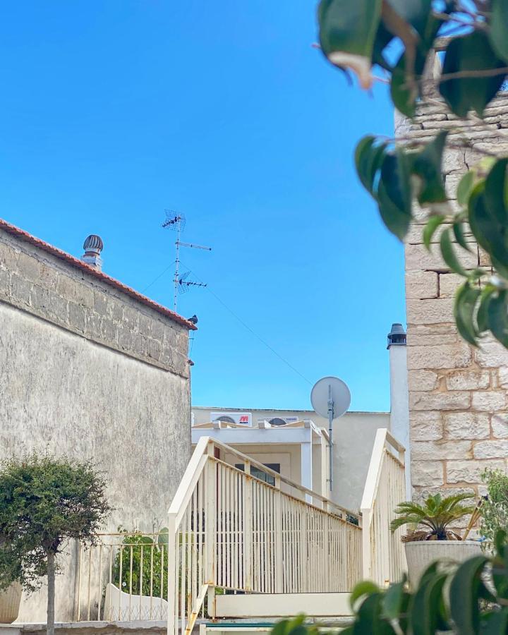 Palazzo Morola XIV Century Lägenhet Giovinazzo Exteriör bild