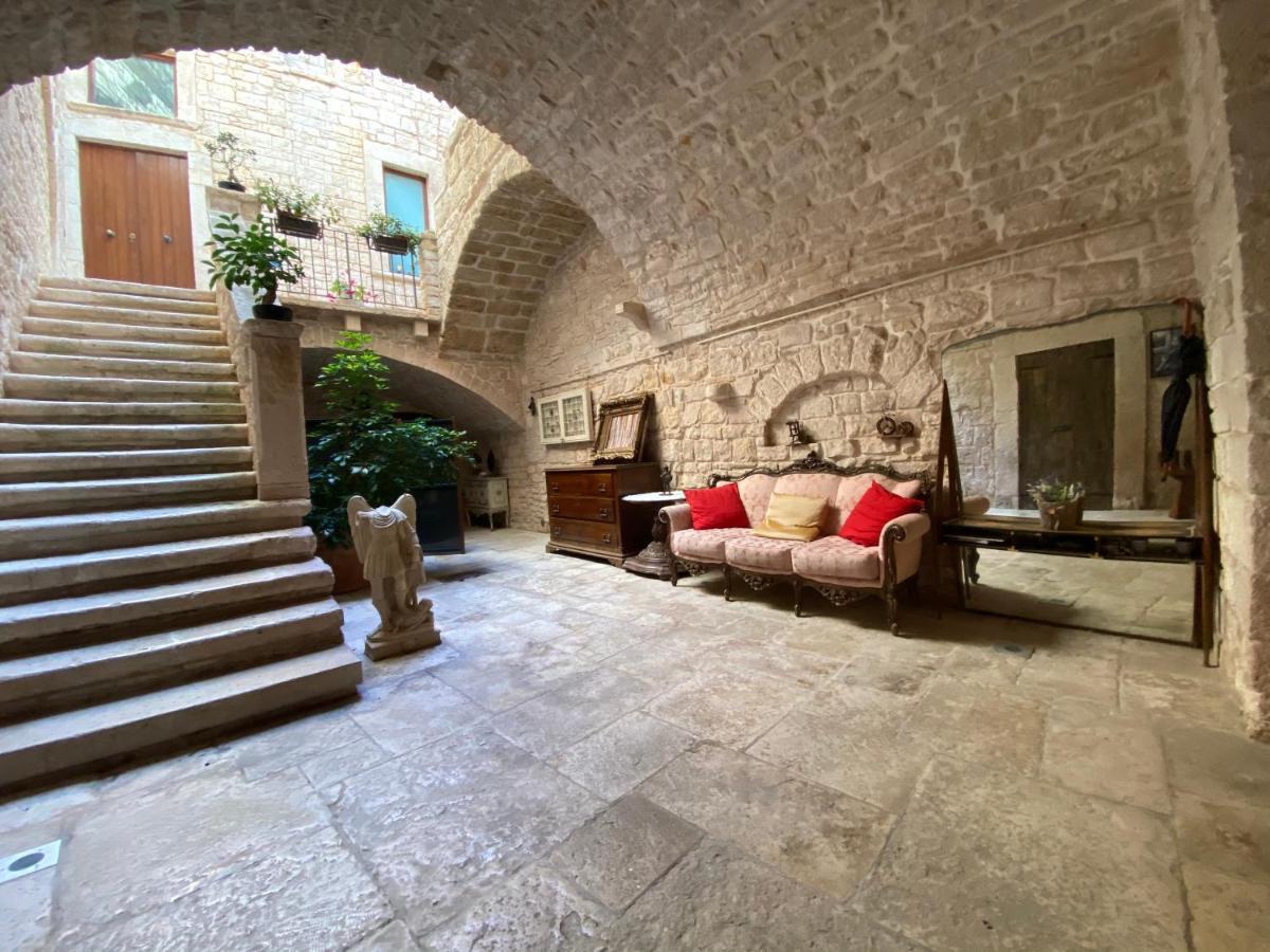 Palazzo Morola XIV Century Lägenhet Giovinazzo Exteriör bild