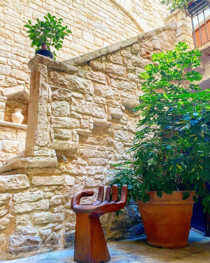 Palazzo Morola XIV Century Lägenhet Giovinazzo Exteriör bild
