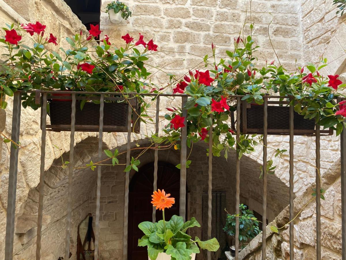 Palazzo Morola XIV Century Lägenhet Giovinazzo Exteriör bild