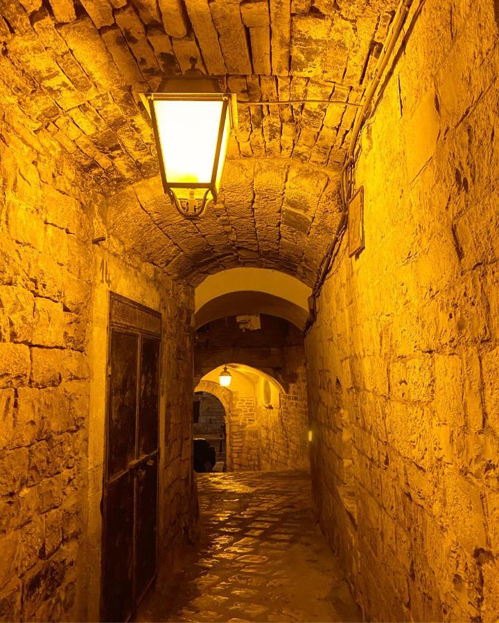 Palazzo Morola XIV Century Lägenhet Giovinazzo Exteriör bild