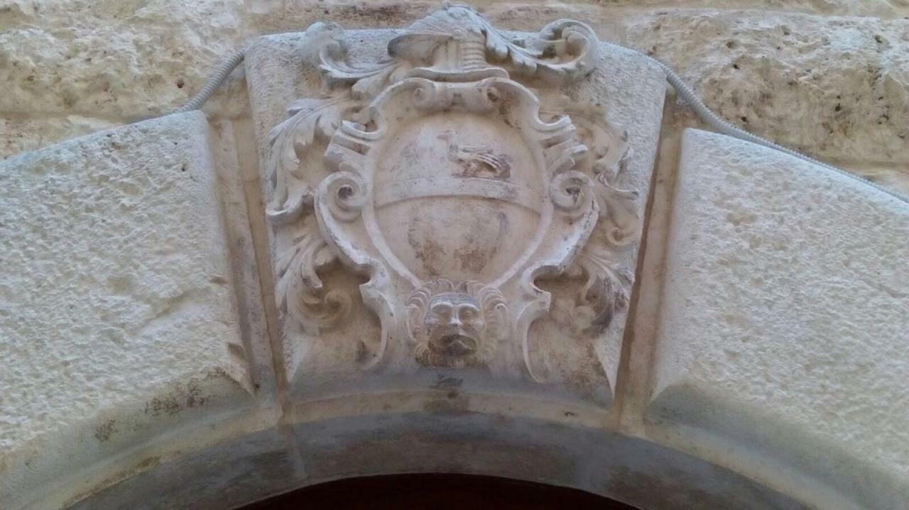Palazzo Morola XIV Century Lägenhet Giovinazzo Exteriör bild