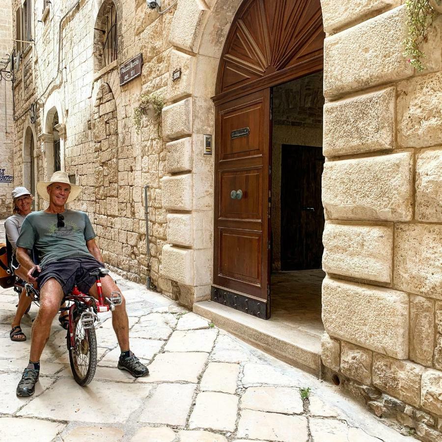 Palazzo Morola XIV Century Lägenhet Giovinazzo Exteriör bild
