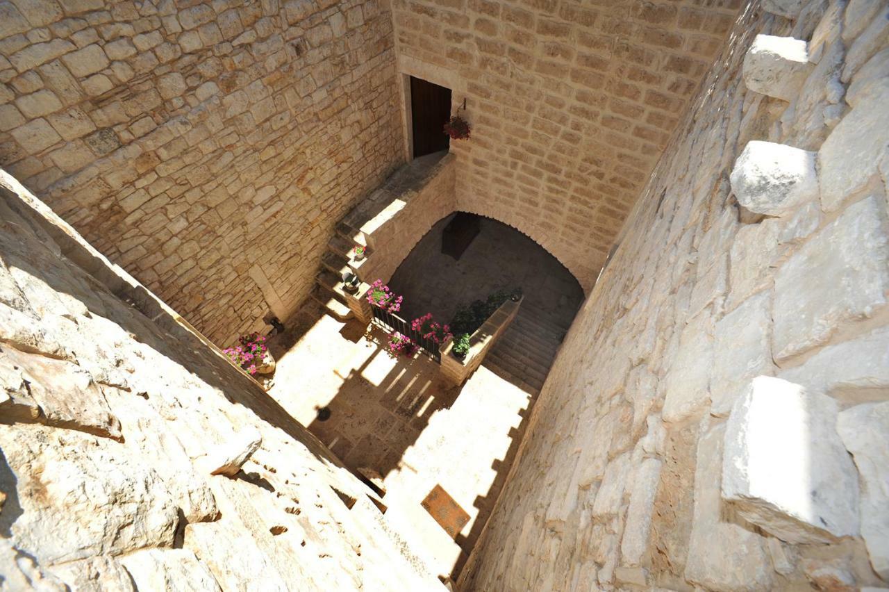 Palazzo Morola XIV Century Lägenhet Giovinazzo Exteriör bild