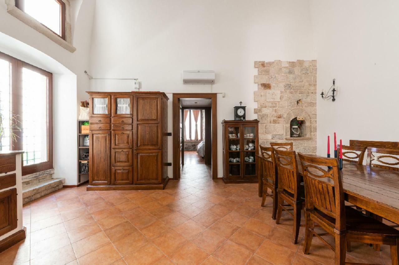 Palazzo Morola XIV Century Lägenhet Giovinazzo Exteriör bild