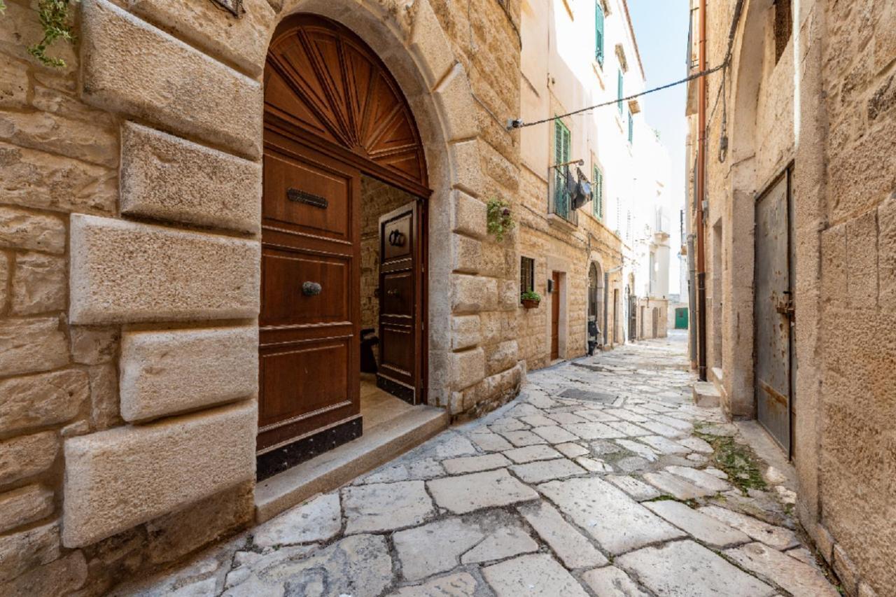 Palazzo Morola XIV Century Lägenhet Giovinazzo Exteriör bild